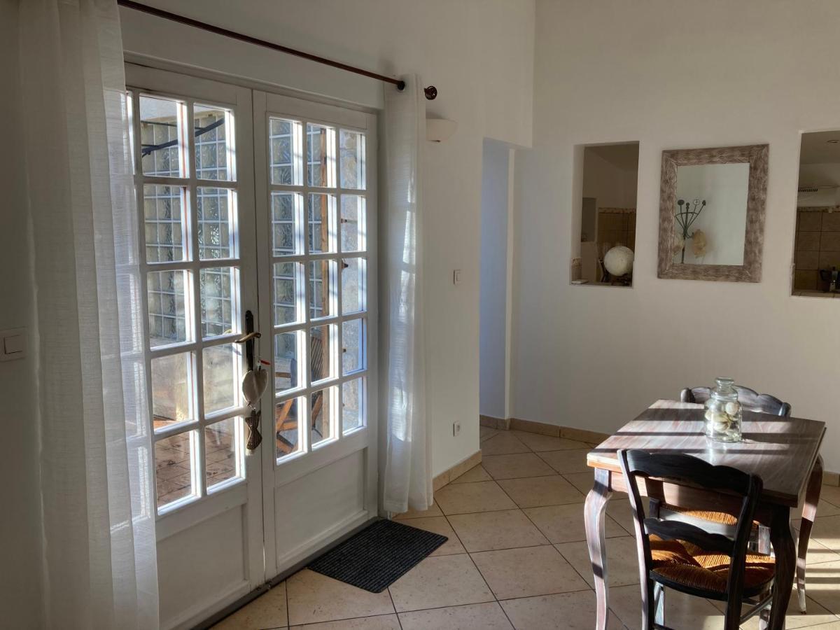Gite Encore Un Soir Hyères Eksteriør billede