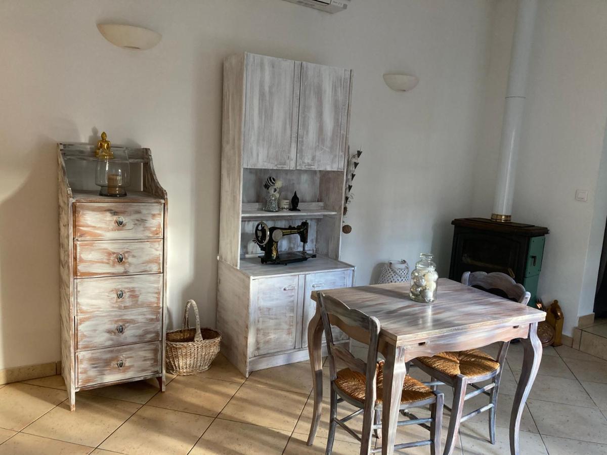 Gite Encore Un Soir Hyères Eksteriør billede