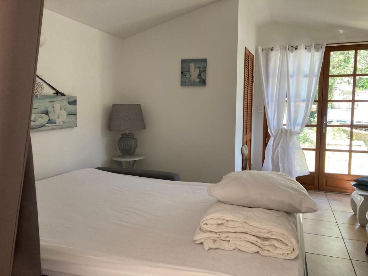 Gite Encore Un Soir Hyères Eksteriør billede